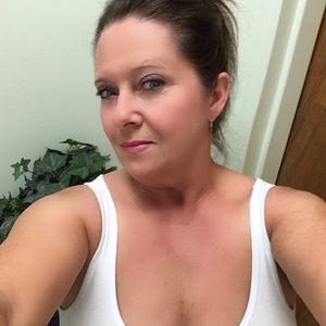 Meet your Posher, Myra